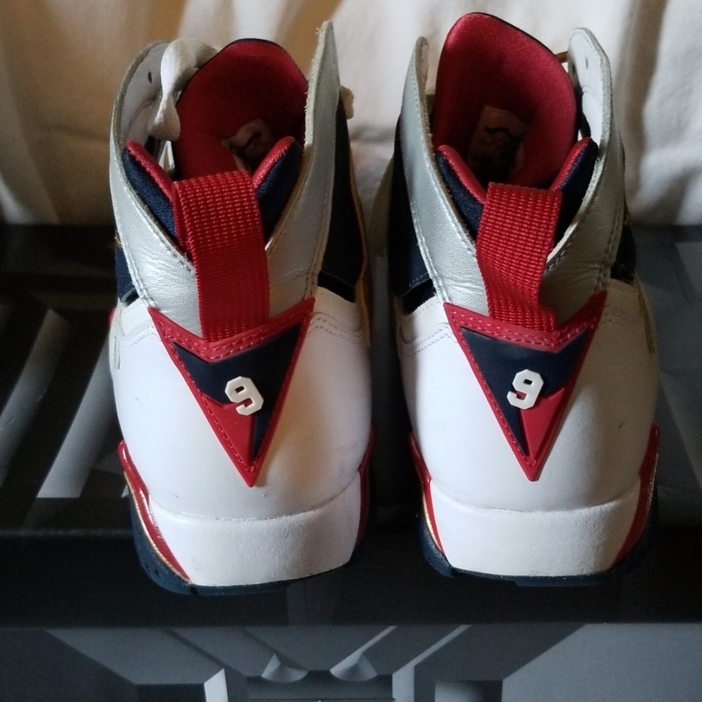 Jordan Retro 9's